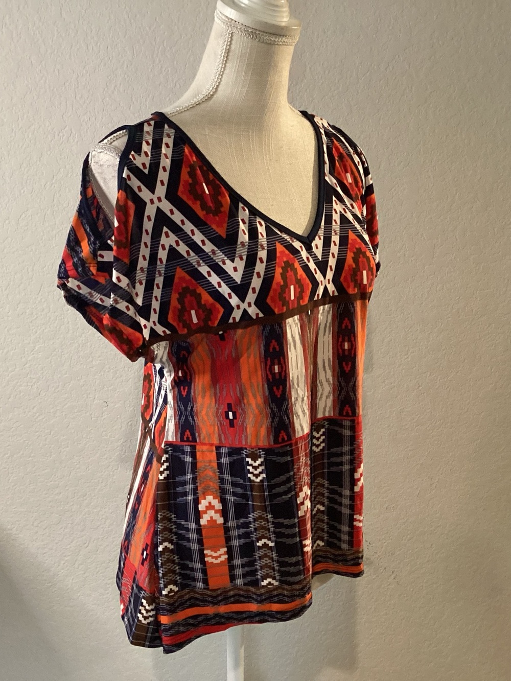 Agenda V-Neck Geo Print Tunic in Red and Navy